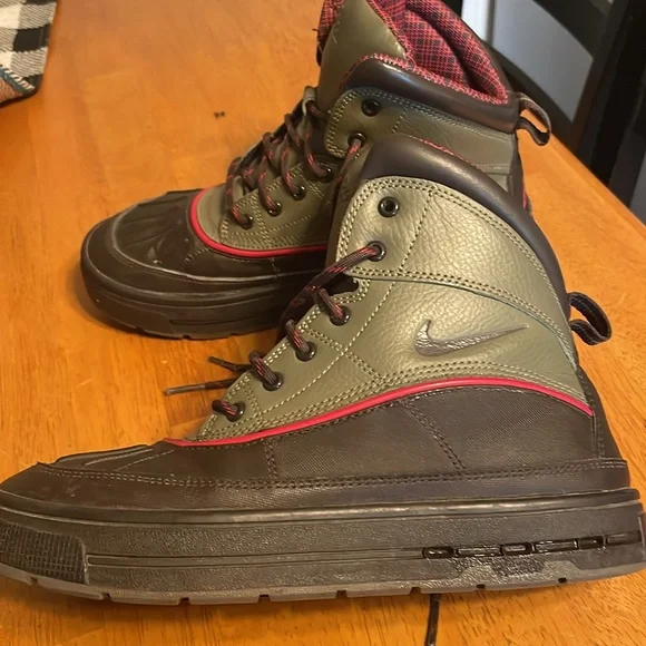 Nike Woodside ACG Hiking Trail Duck Brown/Green Boots (524872-236) Size 6y - Picture 5 of 10